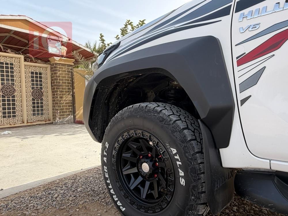 تويوتا هايلوكس